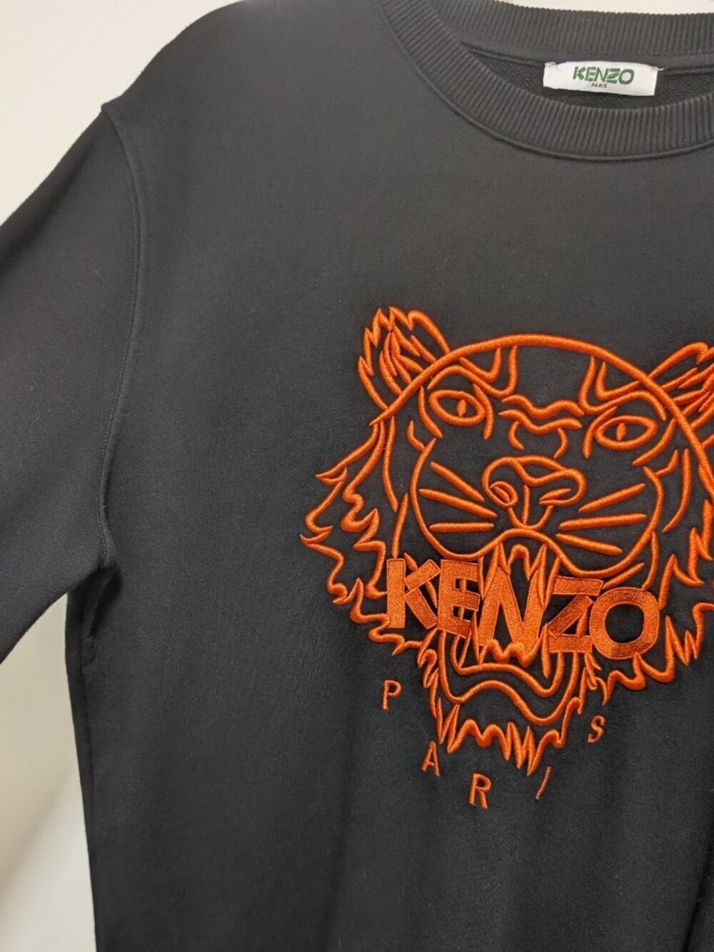 Kenzo | Men’s Tiger Embroidered Sweatshirt In Black - Picture 5 of 8